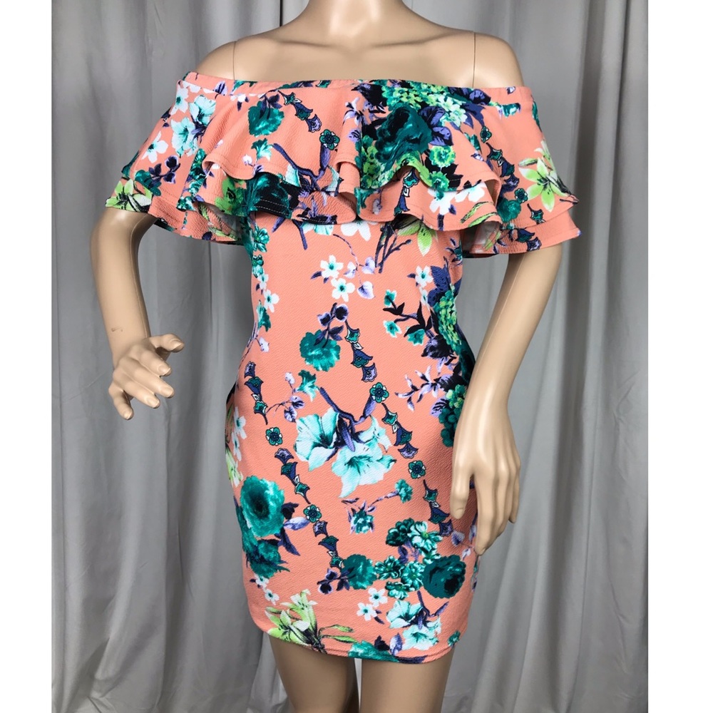 Pretty Little Thing Pink Floral Mini Bodycon Dress